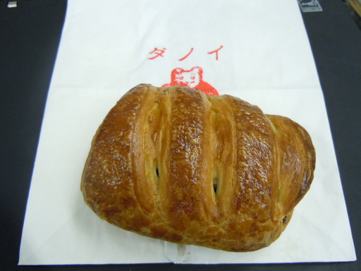 クロワッサン・チョコラータ